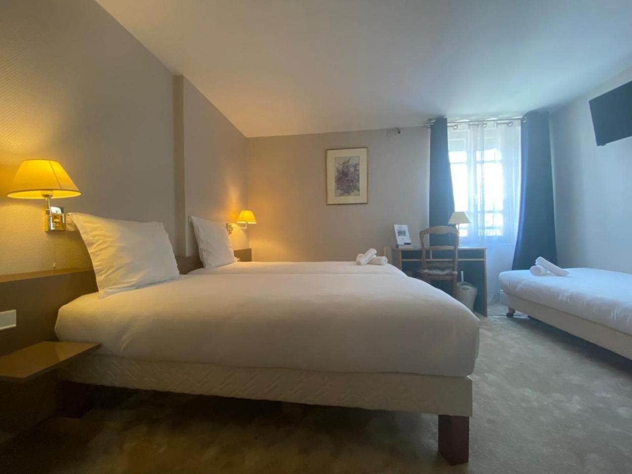 Hotel Paris Vesinet- Logis Hotel Restaurant Le Vésinet Εξωτερικό φωτογραφία