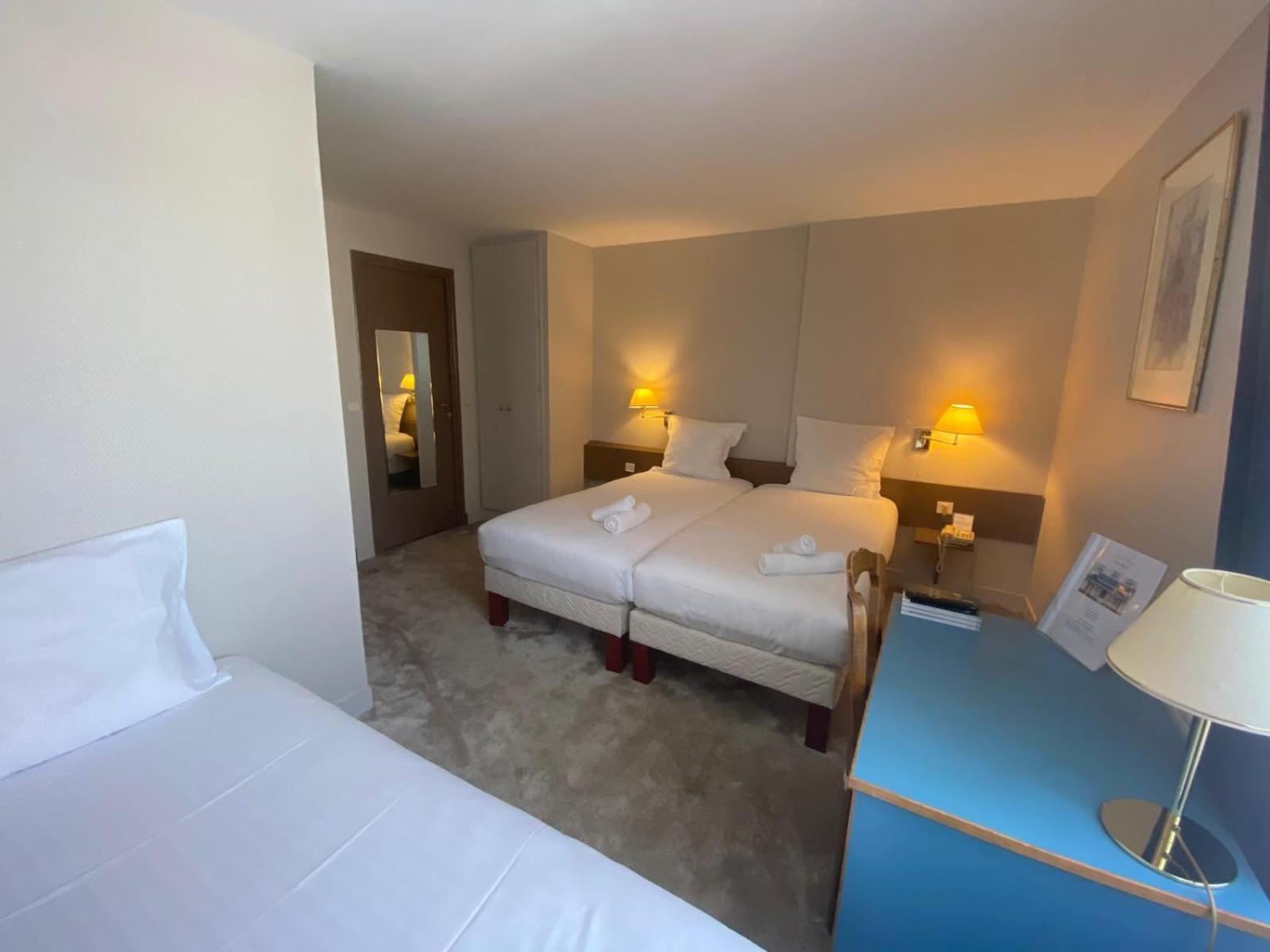 Hotel Paris Vesinet- Logis Hotel Restaurant Le Vésinet Εξωτερικό φωτογραφία