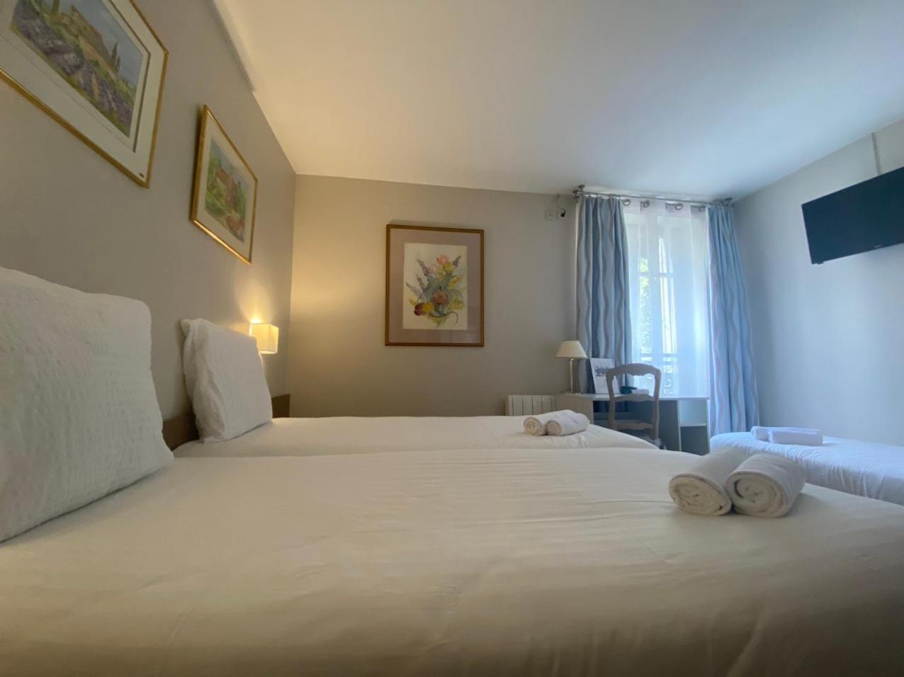 Hotel Paris Vesinet- Logis Hotel Restaurant Le Vésinet Εξωτερικό φωτογραφία