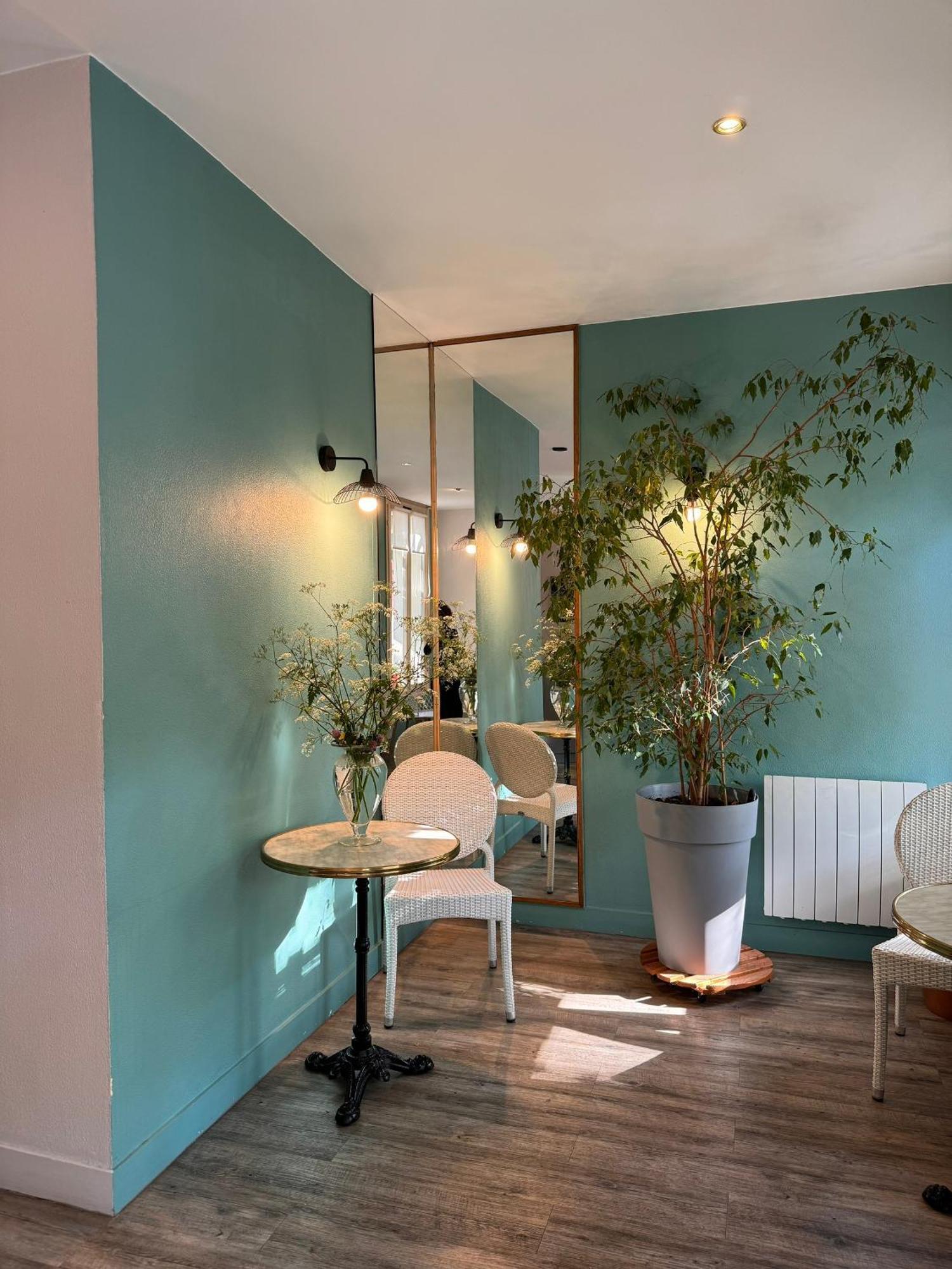 Hotel Paris Vesinet- Logis Hotel Restaurant Le Vésinet Εξωτερικό φωτογραφία
