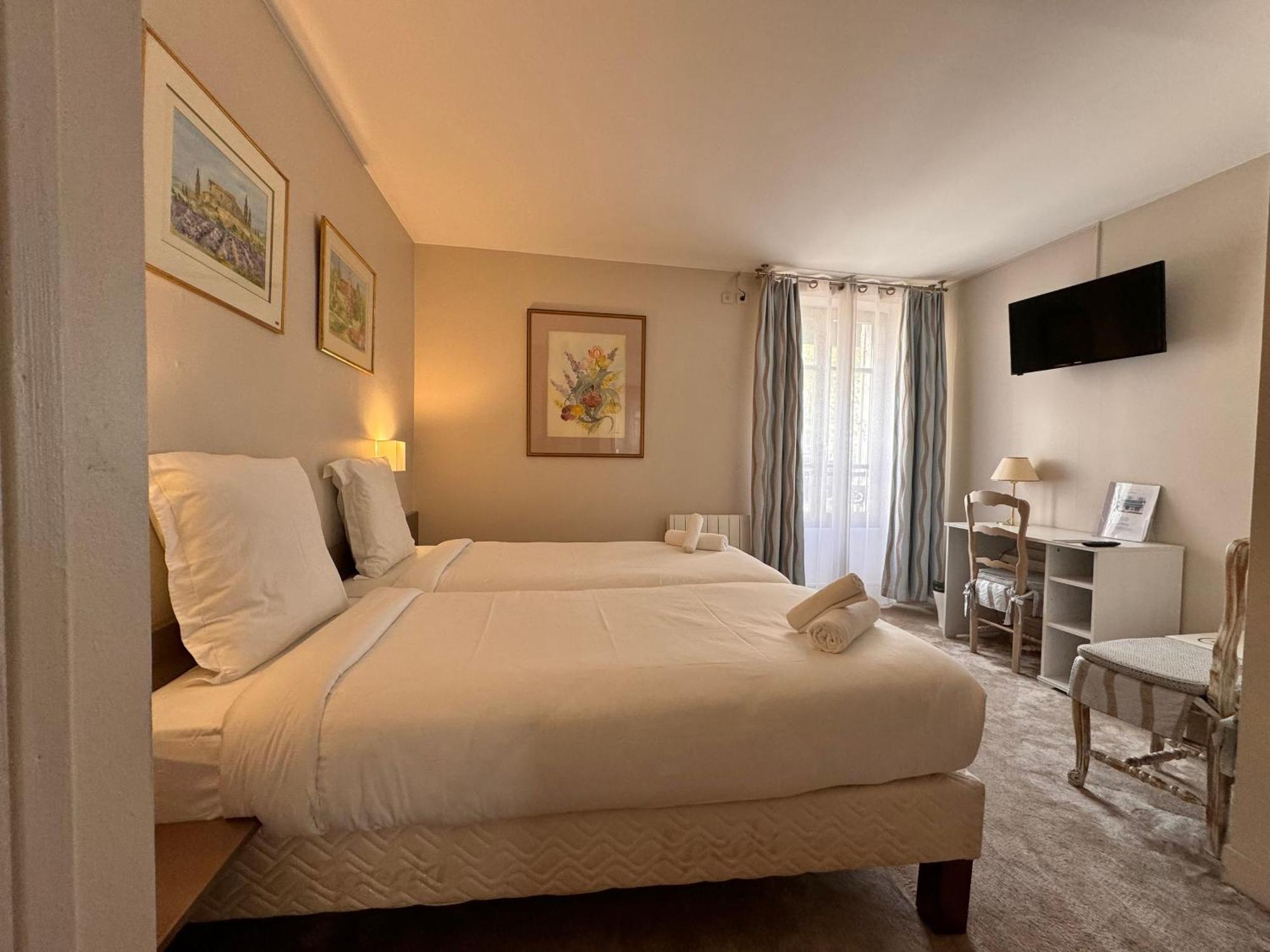 Hotel Paris Vesinet- Logis Hotel Restaurant Le Vésinet Εξωτερικό φωτογραφία
